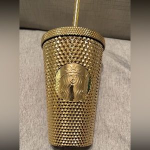 Starbucks grande cold cup